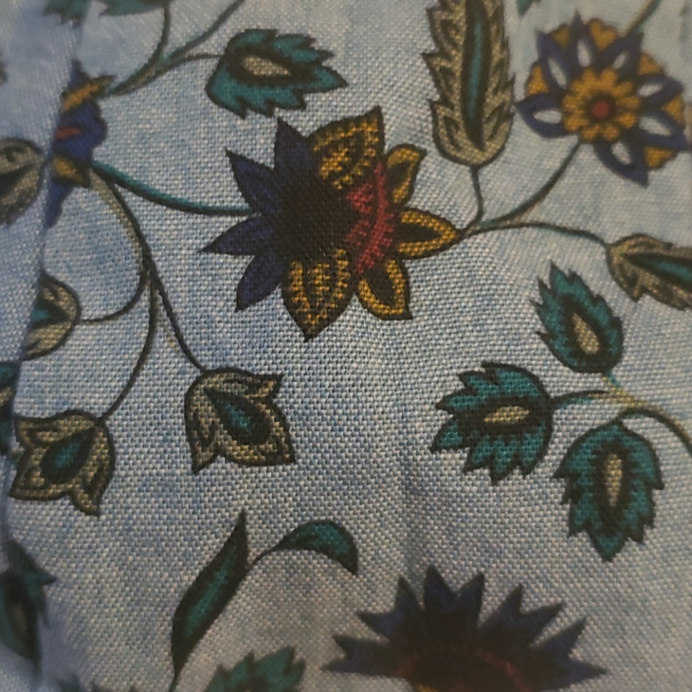 Reversible Handmade Bonnet - Picture 6 of 6